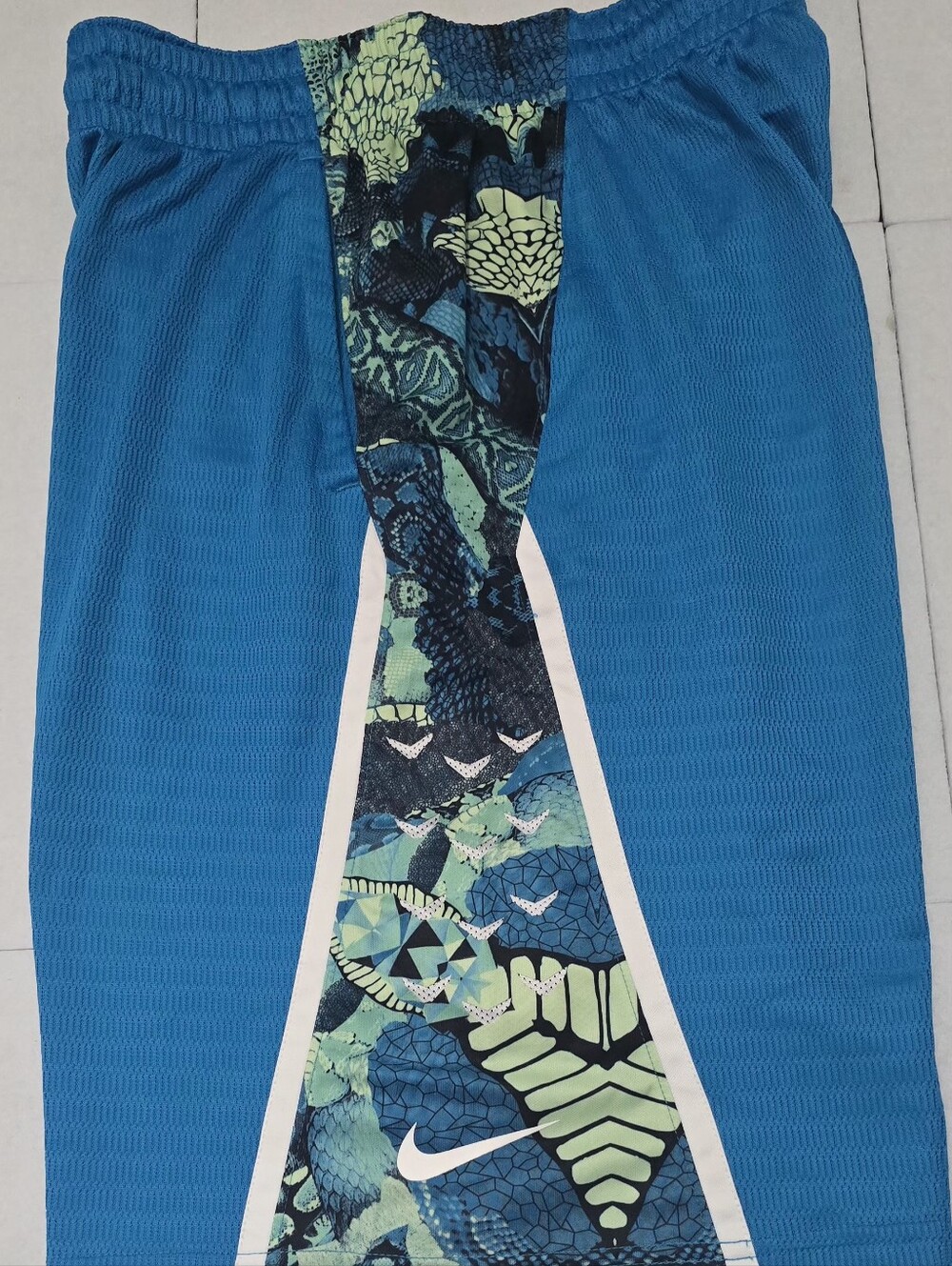 Nike Kobe Dri-FIT Basketball Shorts Men's Medium Blue Snake Print Athletic Train